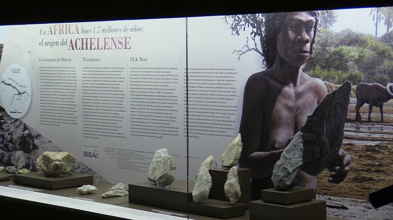 «Dama celiae» y Vitrina CERO | Piezas Achelenses en la colección permanente del MAN (imagen: MAN)